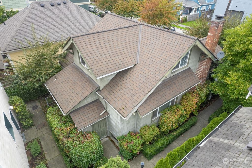 Photo of 7 W Dravus Street, Seattle, WA 98119 (MLS # 2177625)