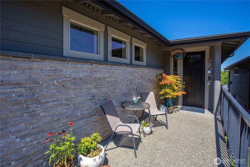 4938 Portalis Way 6