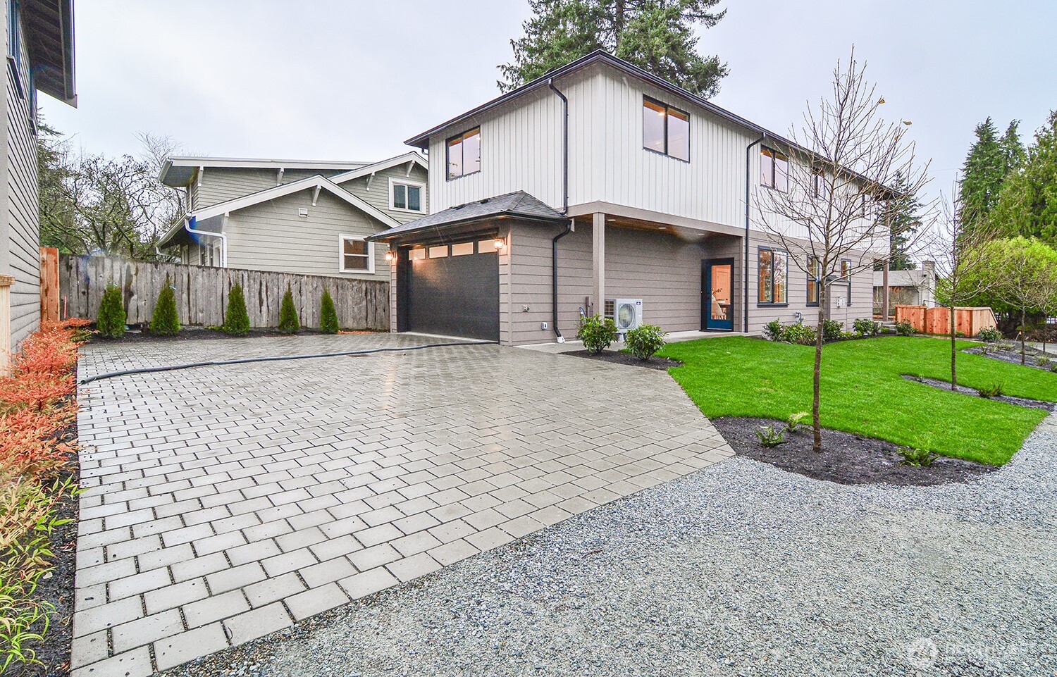 10202 44th Avenue SW