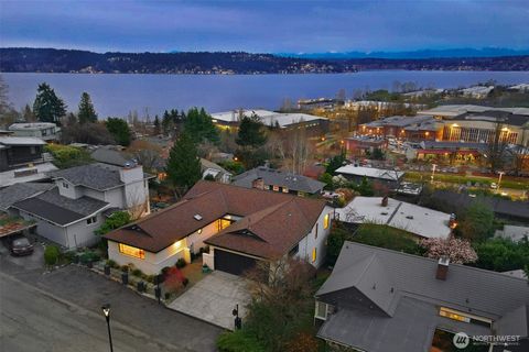 Photo of 7710 57th Avenue NE, Seattle, WA 98115 (MLS # 2493237)