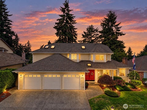 Photo of 32229 11th Avenue SW, Federal Way, WA 98023 (MLS # 2586462)