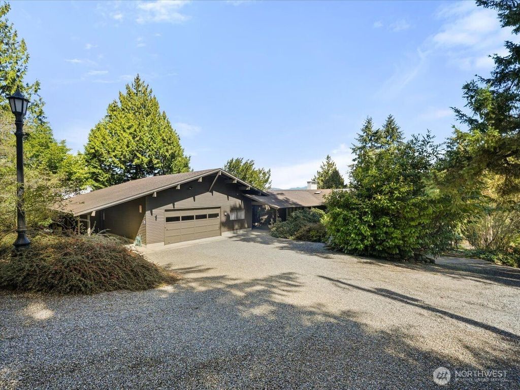 Photo of 23850 43rd Avenue S, Kent, WA 98032 (MLS # 2490095)
