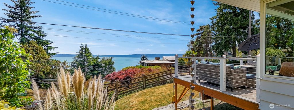 Photo of 12048 Standring Court SW, Burien, WA 98146 (MLS # 2389669)