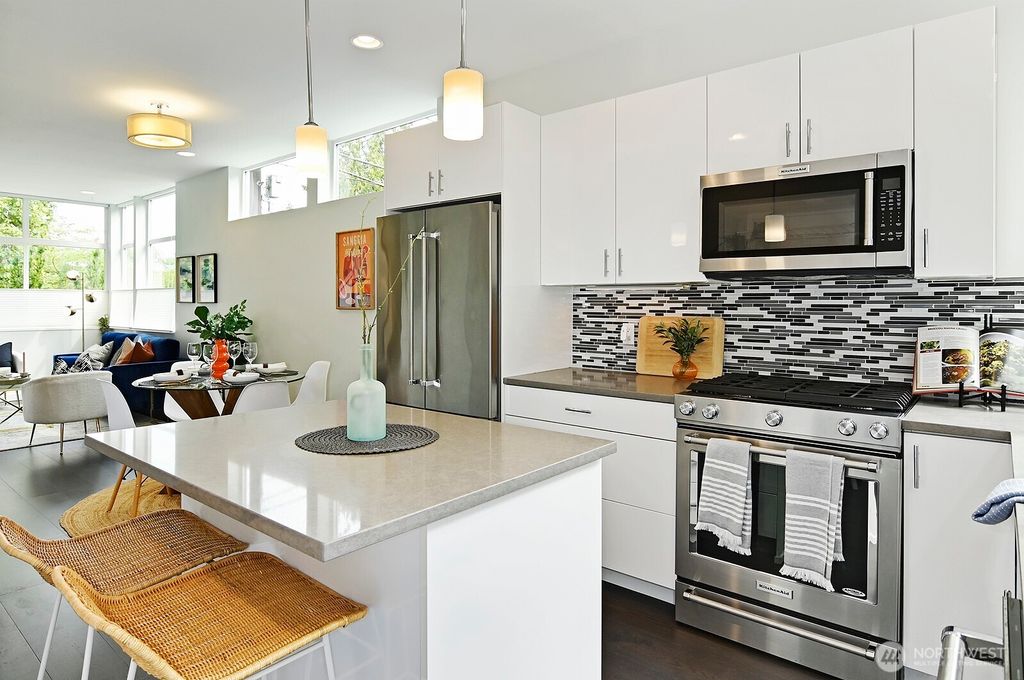 Photo of 1159 NE 55th Street, Seattle, WA 98105 (MLS # 2427901)