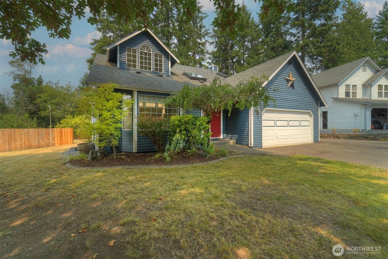 1596 NW Duesenberg Court