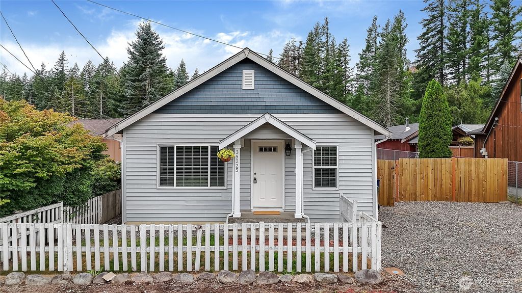 Photo of 35225 Veazie Cumberland Road SE, Enumclaw, WA 98022 (MLS # 2410263)