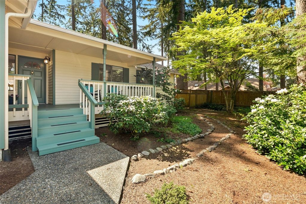 Photo of 2080 214th Street SW, Brier, WA 98036 (MLS # 2366822)