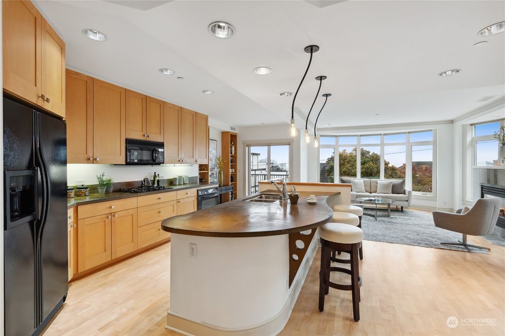 Photo of 907 Warren Avenue N #202, Seattle, WA 98109 (MLS # 2018724)