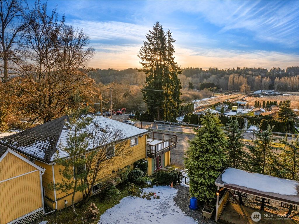 Photo of 15114 148th Avenue NE, Woodinville, WA 98072 (MLS # 2334089)