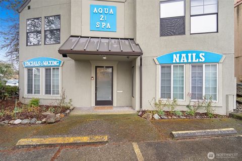 Photo of 1337 Lincoln Street St #Ste 1, Bellingham, WA 98229 (MLS # 2495127)