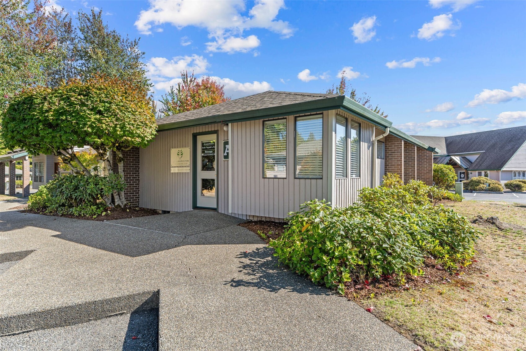 1700 Cooper Point Road SW A-4