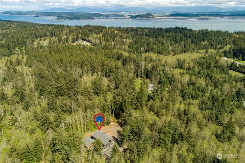 A home in Oak Harbor