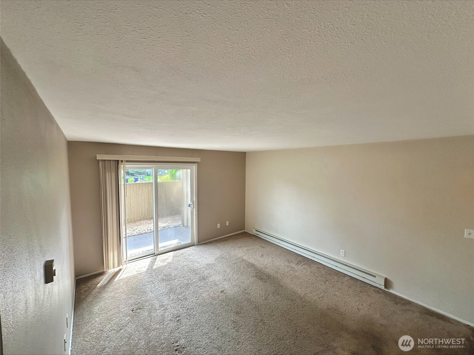 6105 N 16th Street N103