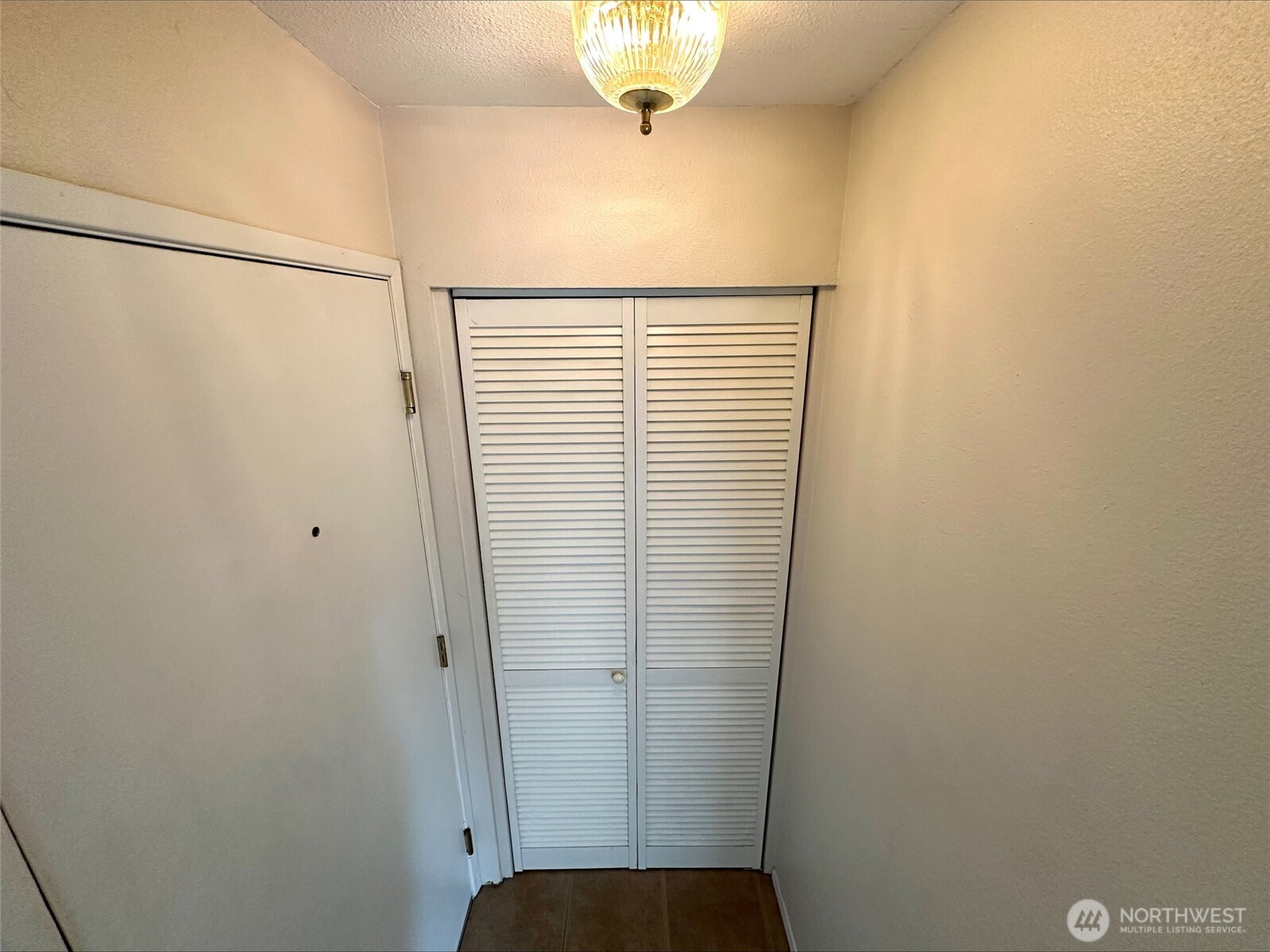 6105 N 16th Street N103
