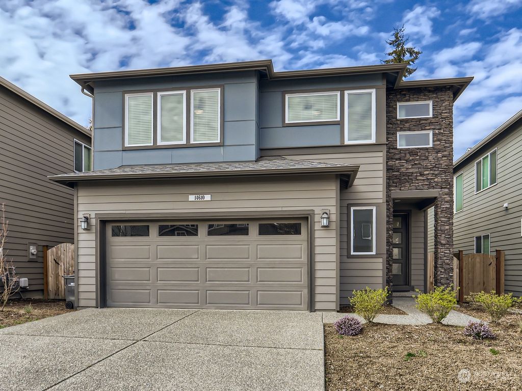 Photo of 14610 28th Avenue W, Lynnwood, WA 98087 (MLS # 2046245)