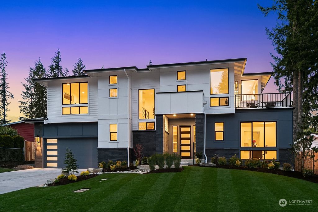 Photo of 16612 SE 26th Street, Bellevue, WA 98008 (MLS # 2073348)