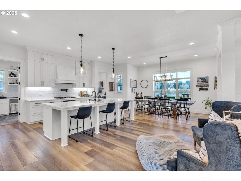 370 Tulip Lane