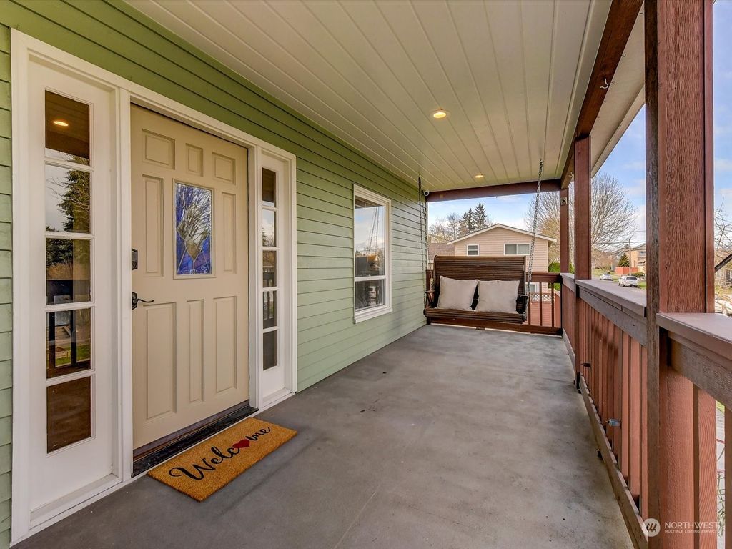 Photo of 3403 38TH Avenue SW, Seattle, WA 98126 (MLS # 2203270)