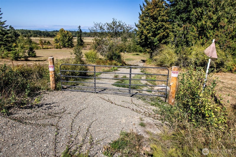 243043 Highway 101
