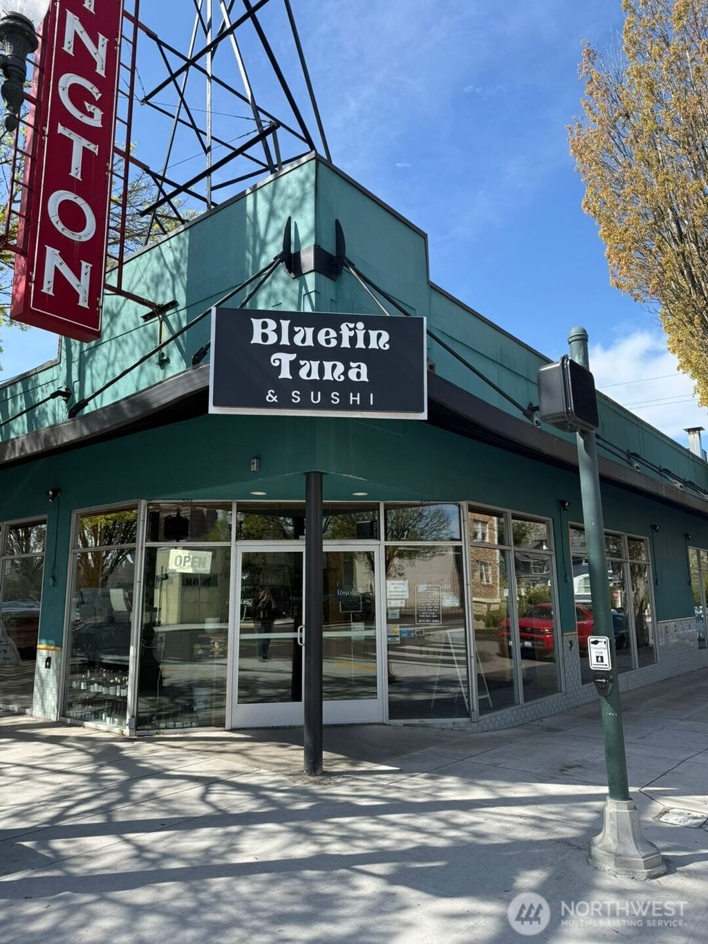 Photo of 1337 NE Broadway St, Portland, OR 97232 (MLS # 2503379)