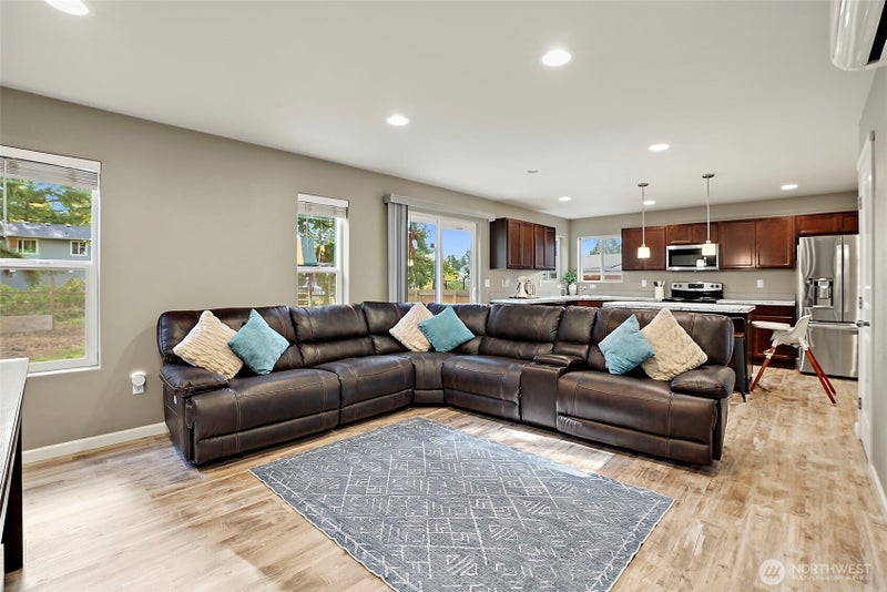 12914 Prairie Circle E