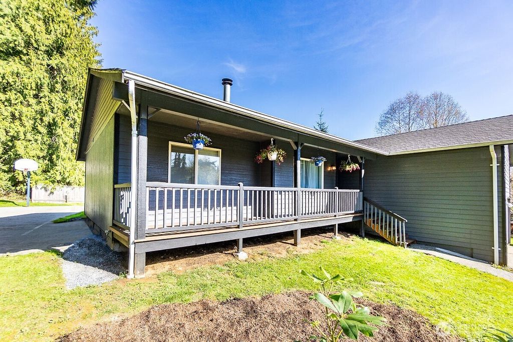 Photo of 8635 215th Street NE, Arlington, WA 98223 (MLS # 2505300)