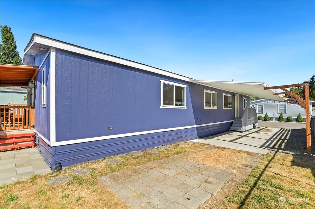 Photo of 15410 SE 272nd Street #74, Kent, WA 98042 (MLS # 2272068)