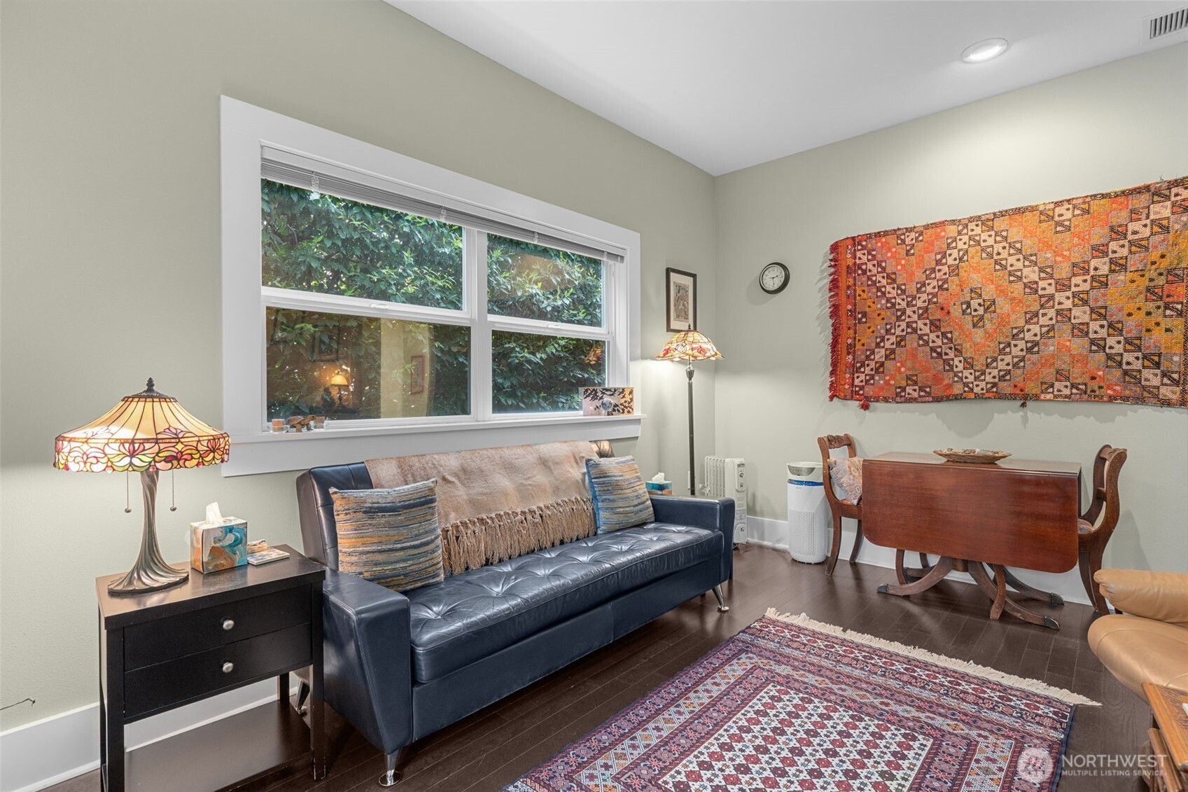 4510 Thackeray NE