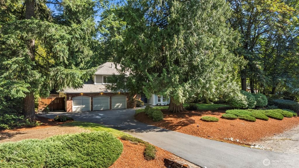 Photo of 29940 201st Place SE, Kent, WA 98042 (MLS # 2435159)