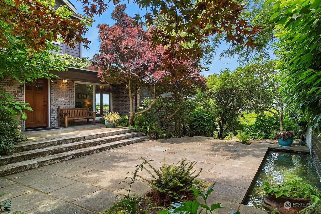 Photo of 2132 NW 99th Street, Seattle, WA 98117 (MLS # 2137164)