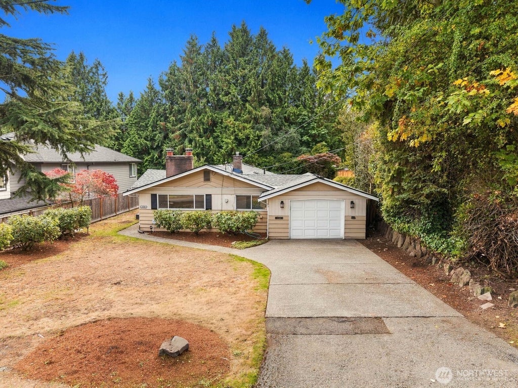 Photo of 10241 NE 20th Place, Bellevue, WA 98004 (MLS # 2590536)