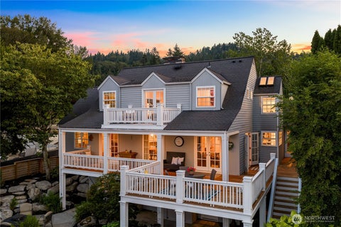 Photo of 4814 194th Avenue SE, Issaquah, WA 98027 (MLS # 2570336)