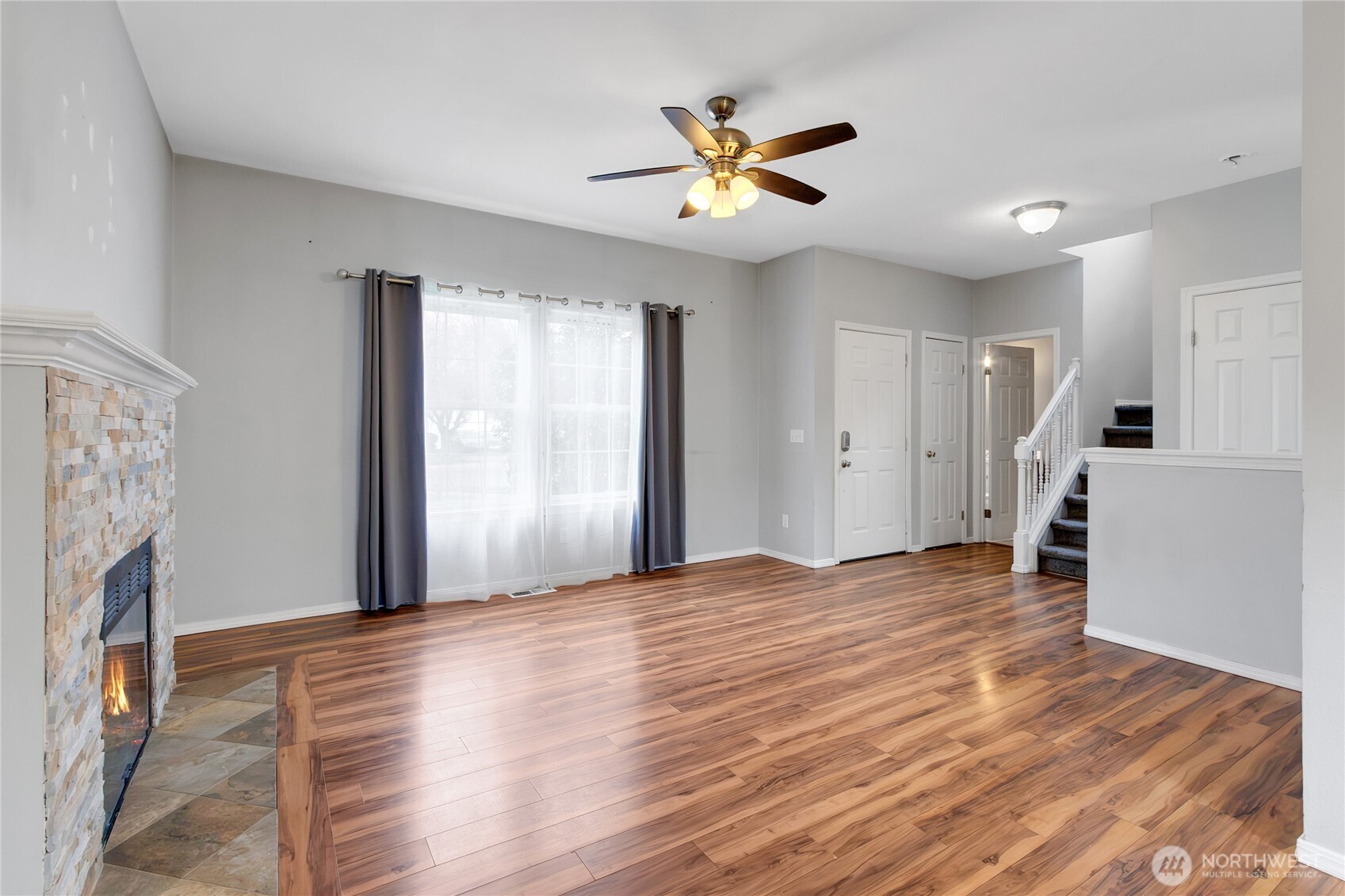 506 Belfair Court SW