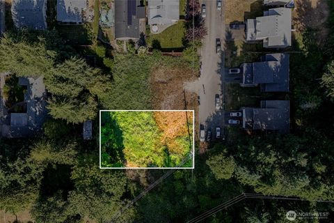 Photo of 732 Desoto Street SW, Olympia, WA 98512 (MLS # 2507070)