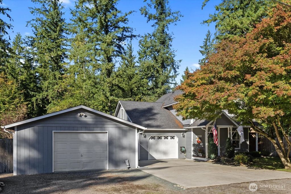 Photo of 40925 Mountain View Place W, Gold Bar, WA 98251 (MLS # 2445036)