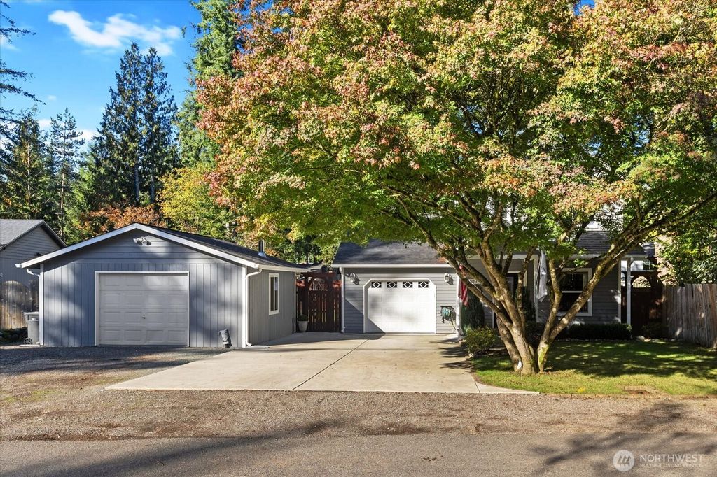 Photo of 40925 Mountain View Place W, Gold Bar, WA 98251 (MLS # 2445036)