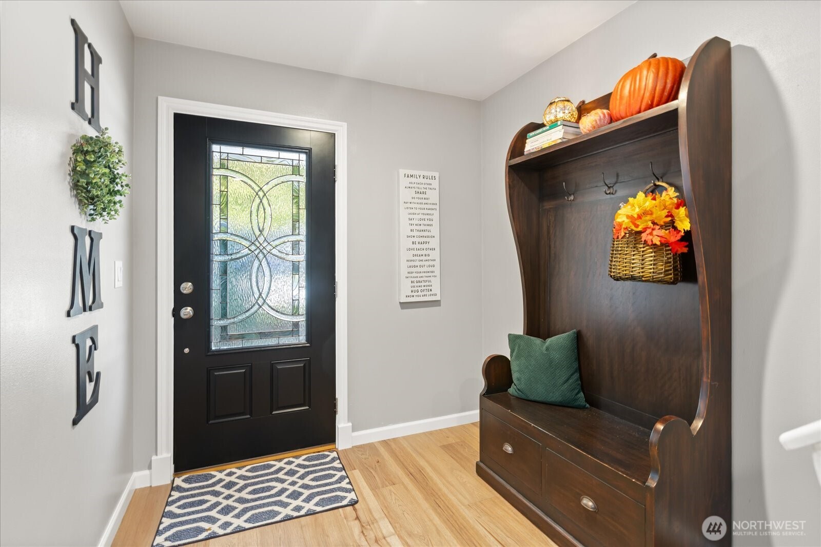 40925 Mountain View Place W