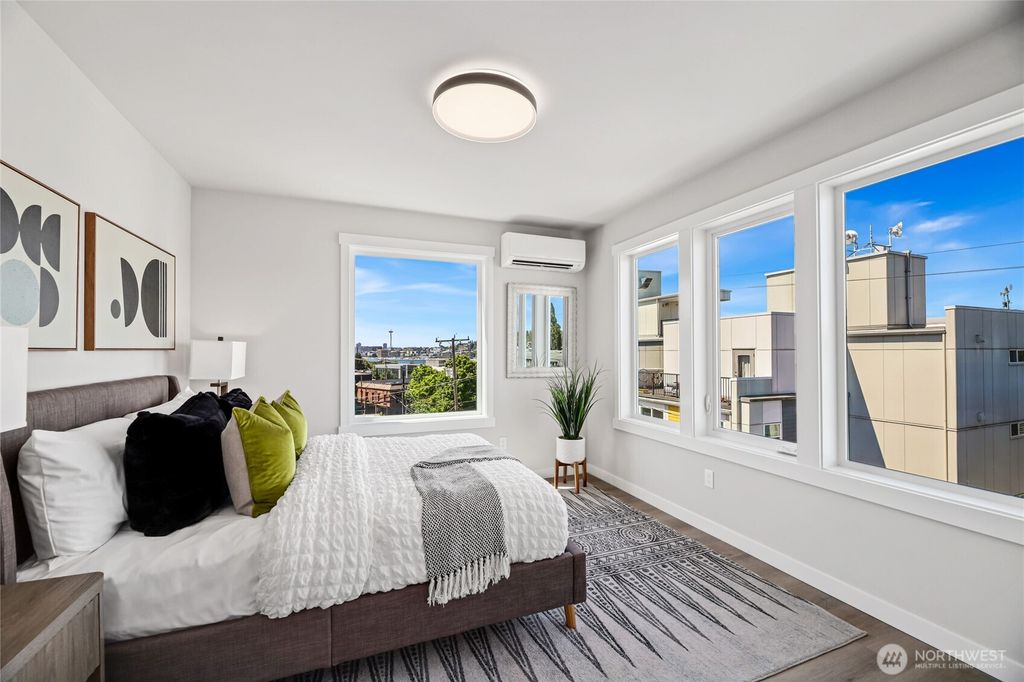 listing image 9366240551910002149