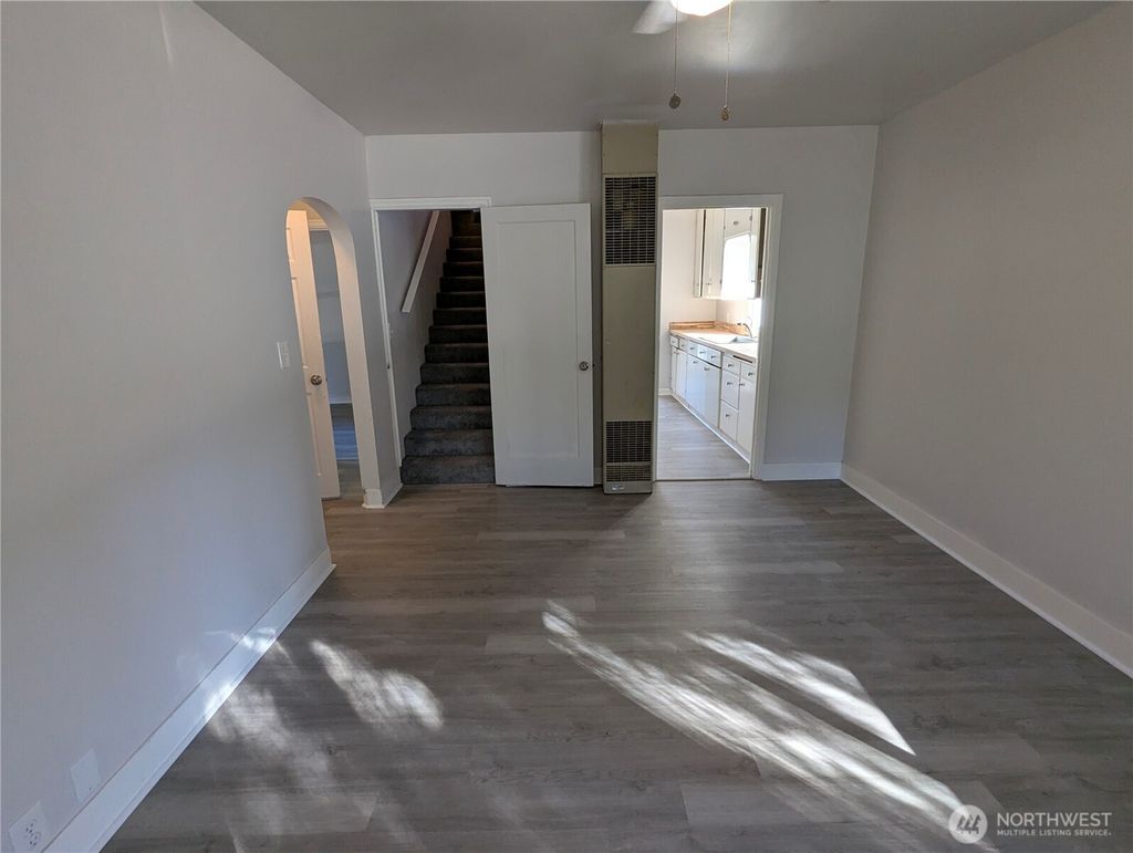 Photo of 1812 Amhurst Street SE, Olympia, WA 98501 (MLS # 2493996)