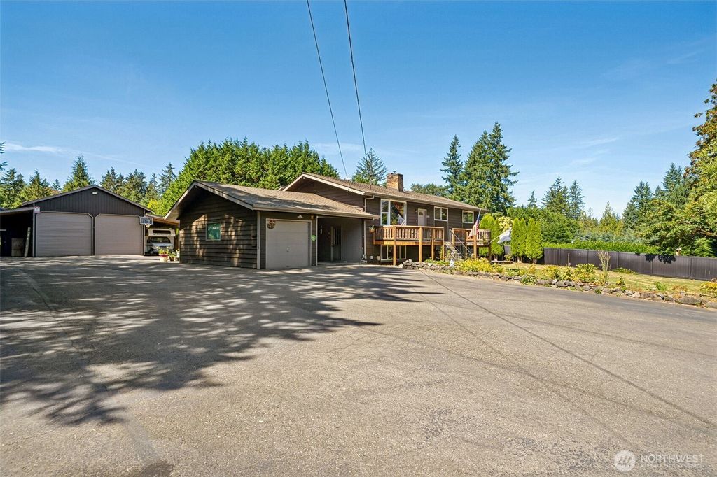 Photo of 20317 196th Avenue SE, Renton, WA 98058 (MLS # 2425746)