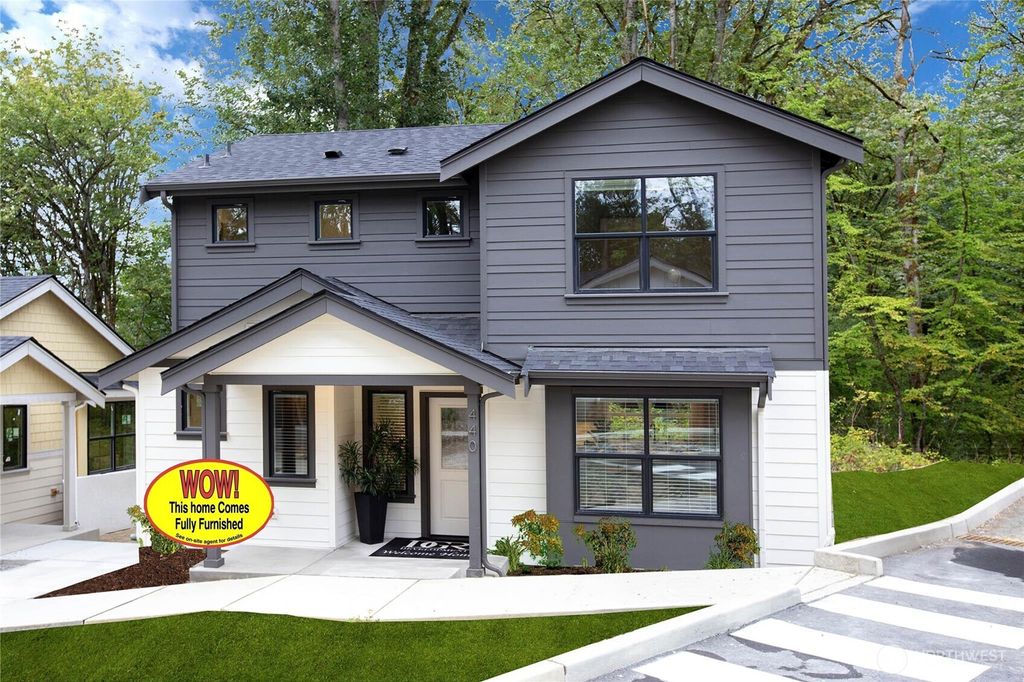 Photo of 440 20th Ave Ave, Kirkland, WA 98033 (MLS # 2434301)