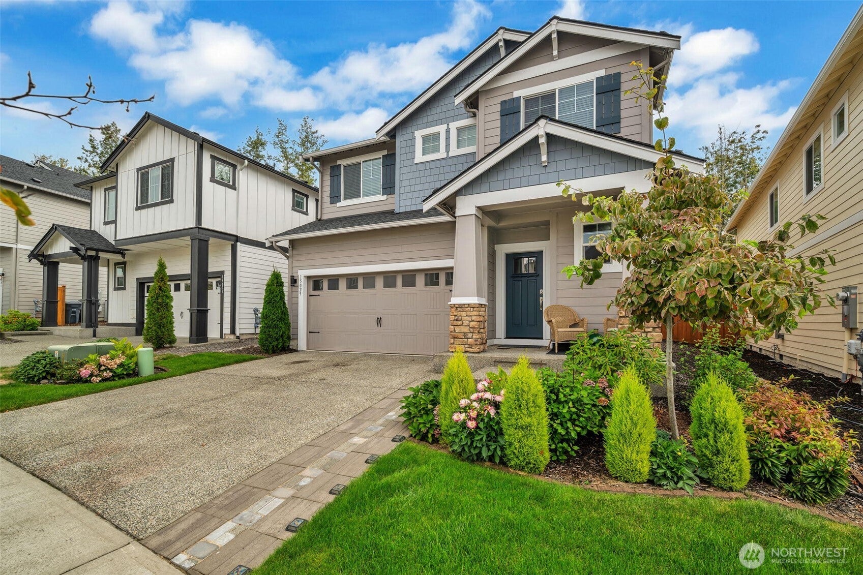 15029 Olympic Loop E