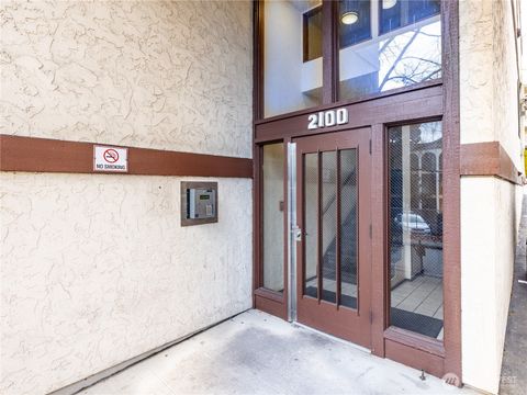 Photo of 2100 N 106th St #307, Seattle, WA 98133 (MLS # 2470948)