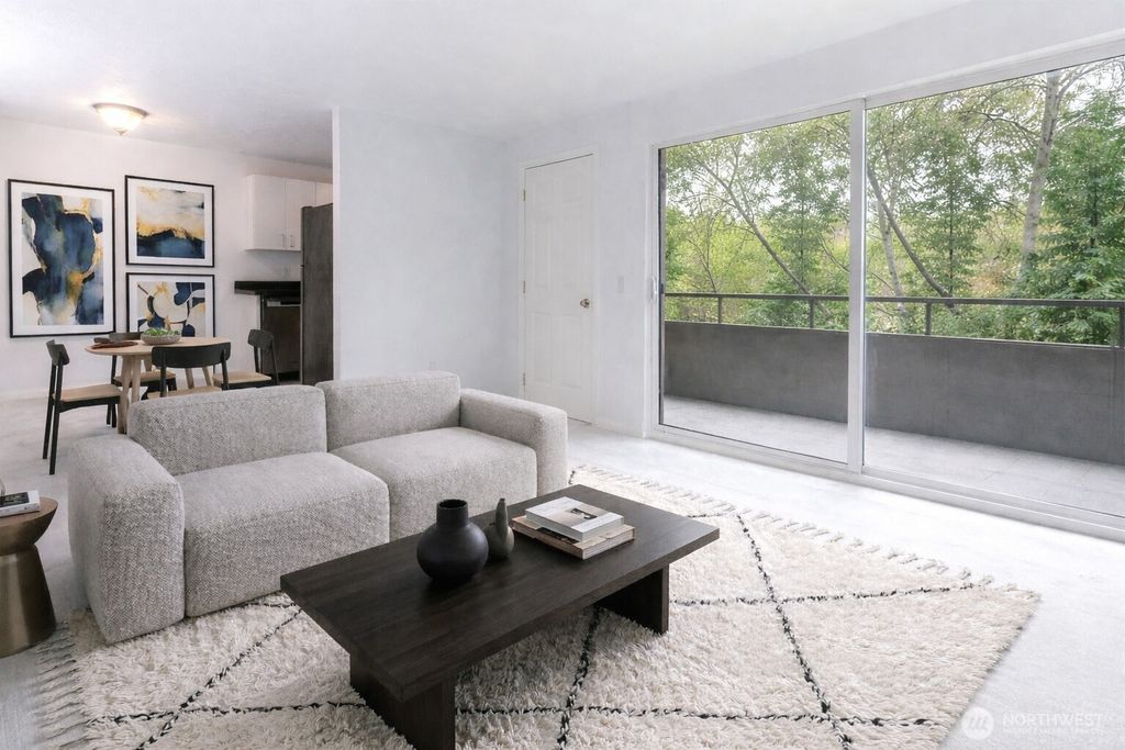 Photo of 2100 N 106th St #307, Seattle, WA 98133 (MLS # 2470948)