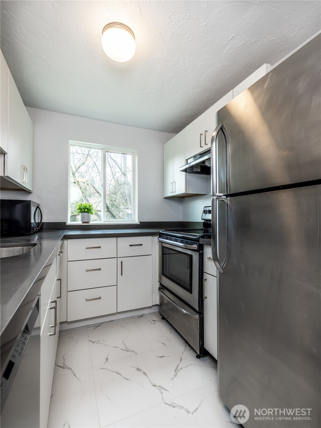 2100 N 106th 307