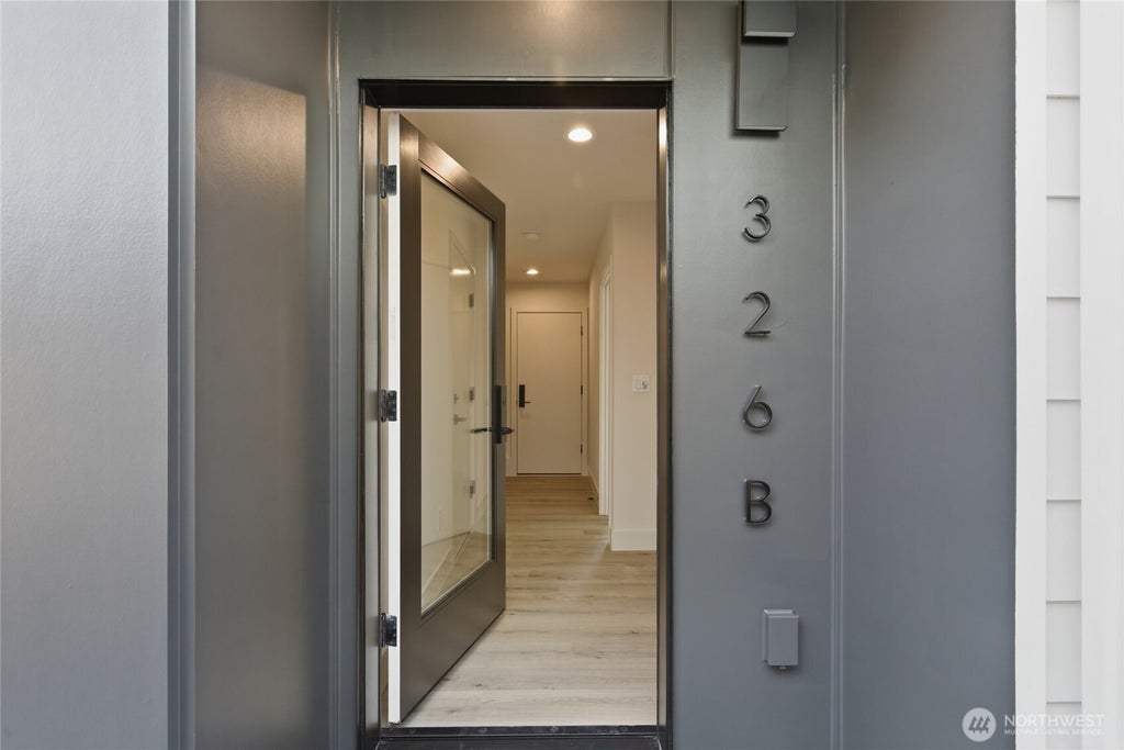 Photo of 326 NW 80th Street #B, Seattle, WA 98117 (MLS # 2517010)