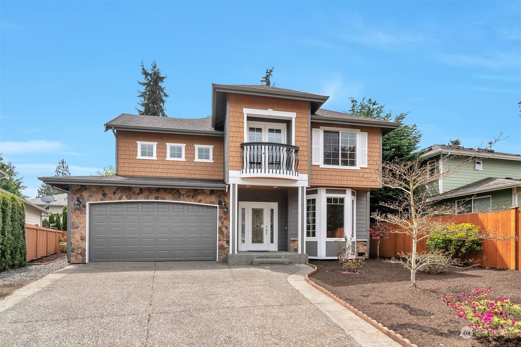 Photo of 914 196th Place SW, Lynnwood, WA 98036 (MLS # 2066999)