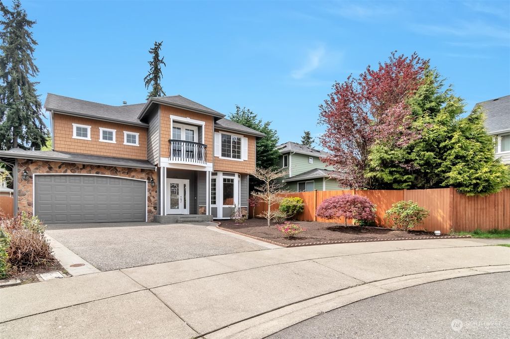 Photo of 914 196th Place SW, Lynnwood, WA 98036 (MLS # 2066999)