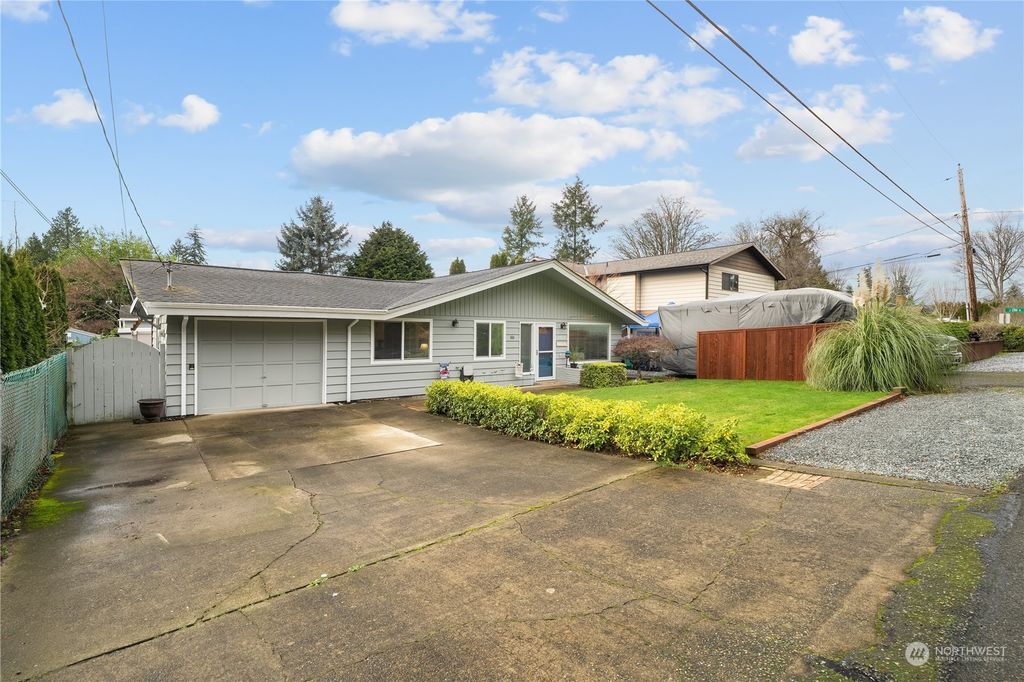Photo of 28615 15th Avenue S, Federal Way, WA 98003 (MLS # 2318815)