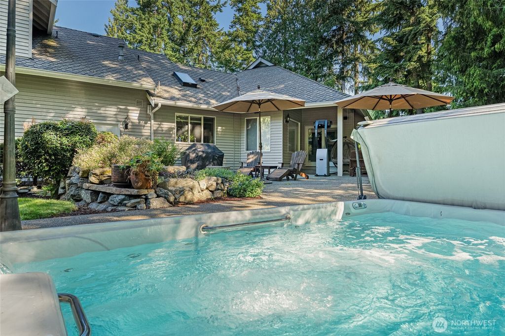 Photo of 15618 163rd Avenue NE, Woodinville, WA 98072 (MLS # 2445088)